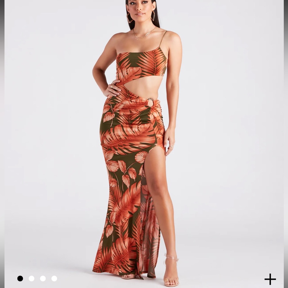 Windsor Sunkissed Beauty Tropical Print Cutout Maxi Dress